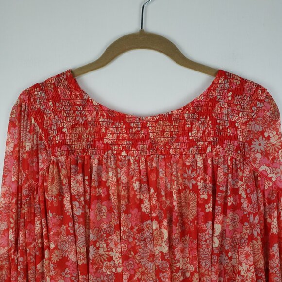 Free People Up For Anything Top Red Mesh Floral Smocked Statement Sleeve Size M - Picture 4 of 10